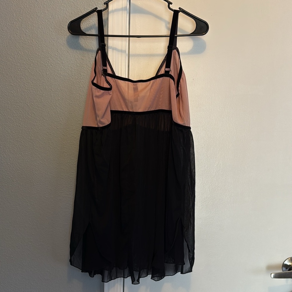 Torrid Pink & Black Floral Applique Mesh Babydoll - Picture 5 of 8